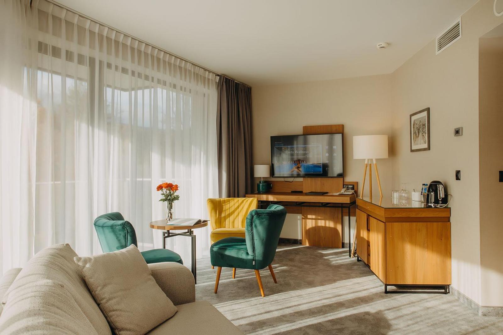 Green Mountain 5* Hotel 카르파츠 외부 사진 A suite at the Hotel