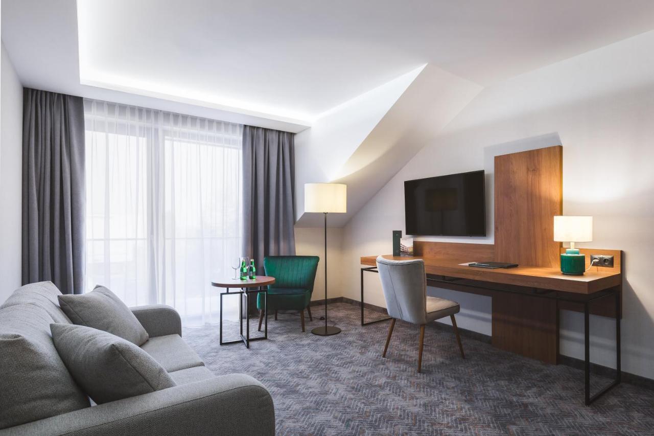 Green Mountain 5* Hotel 카르파츠 외부 사진 Suite